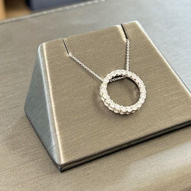 diamond pendant from VonHasle